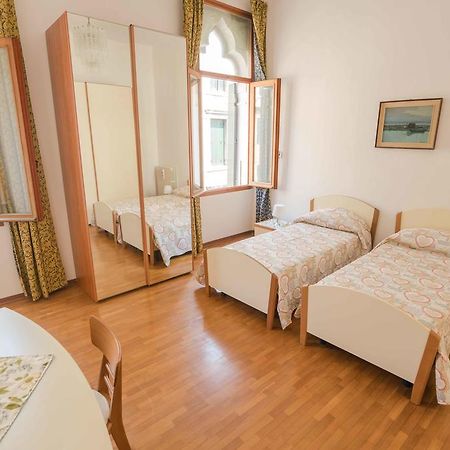 Ca' Simonne Appartement Venetië Buitenkant foto